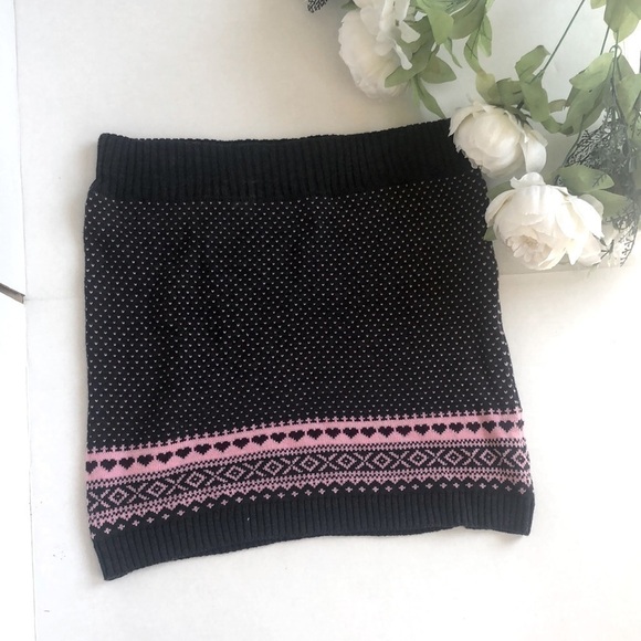 It’s Our Time Knit Mini Skirt Size Medium - Picture 1 of 7
